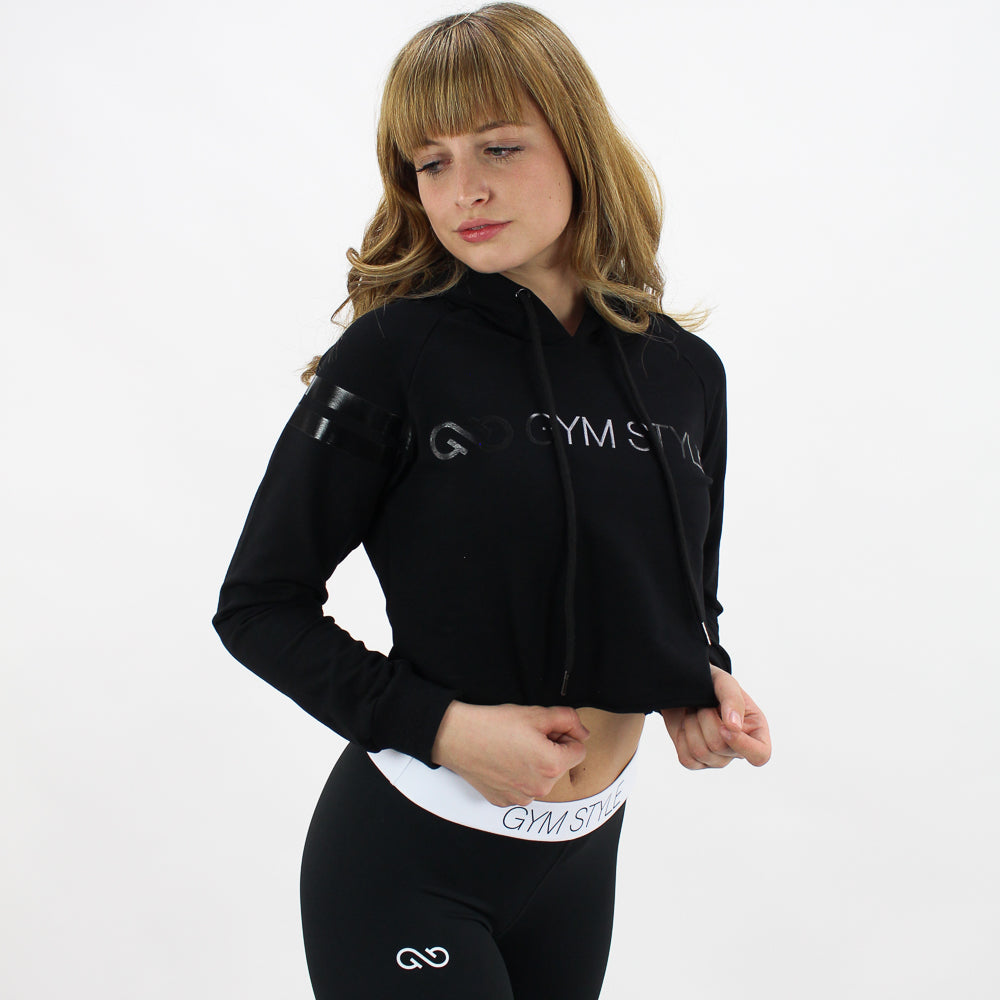 GYM STYLE - Cropped Hoody - Black - pose3